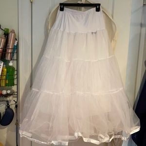 Wedding dress slip